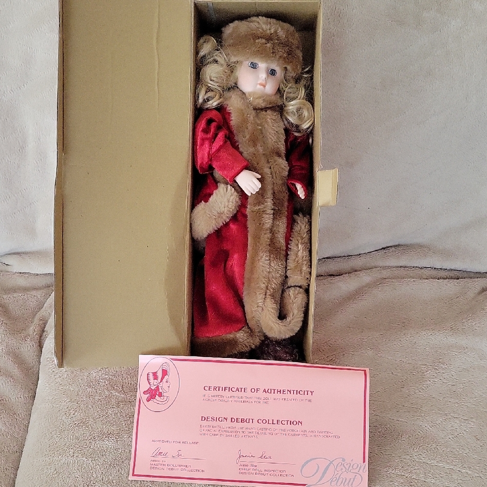 NWT Russian-inspired Porcelain Doll Tasha From Design Debut Collection 16" Tall